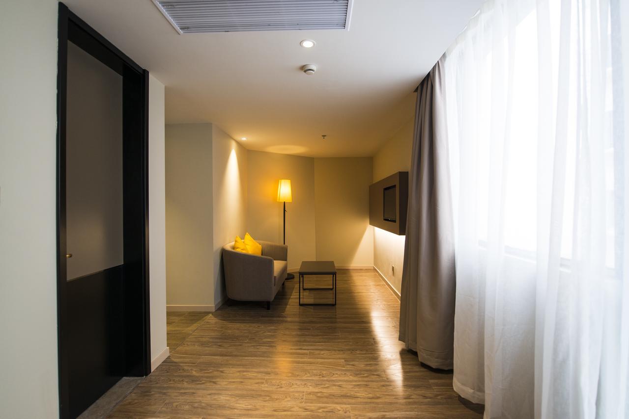 Home Inn Plus Shanghai Zhangjiang Park Eksteriør billede
