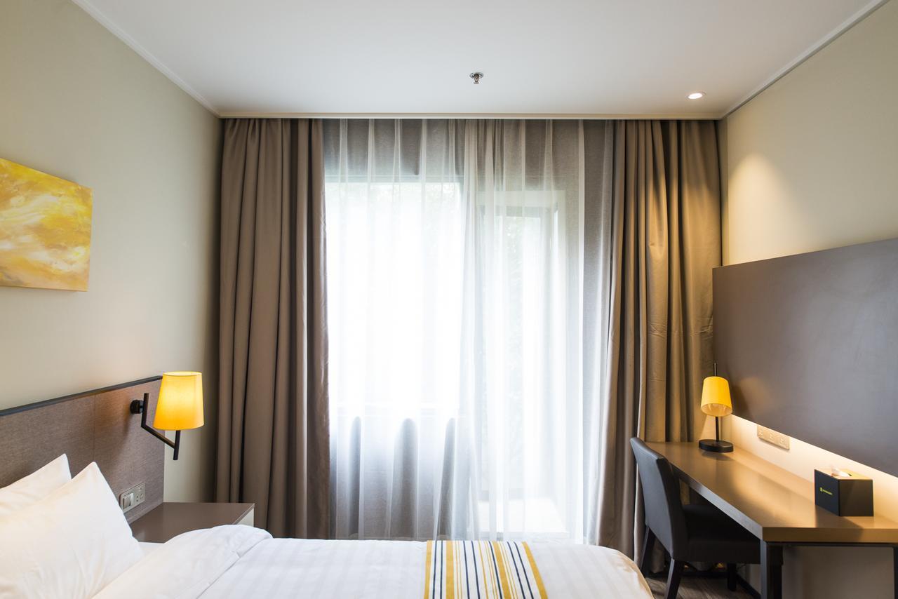 Home Inn Plus Shanghai Zhangjiang Park Eksteriør billede