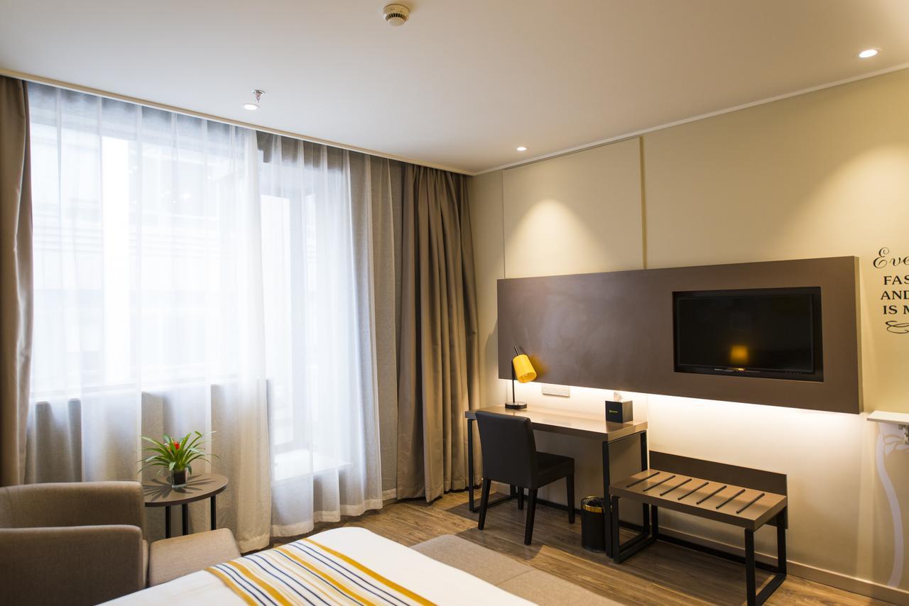 Home Inn Plus Shanghai Zhangjiang Park Eksteriør billede