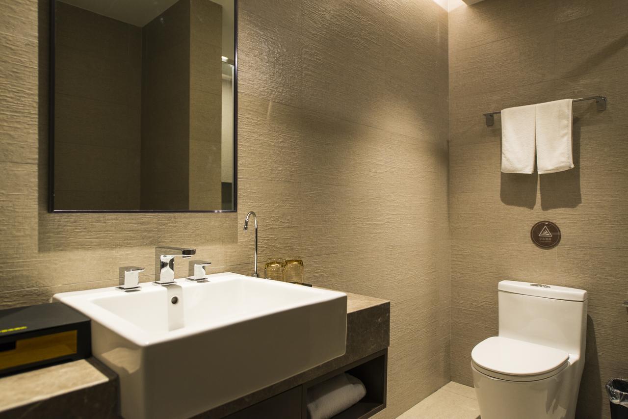 Home Inn Plus Shanghai Zhangjiang Park Eksteriør billede